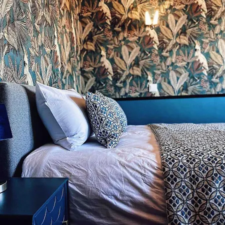 Old Town Rooftops With Sea Views *